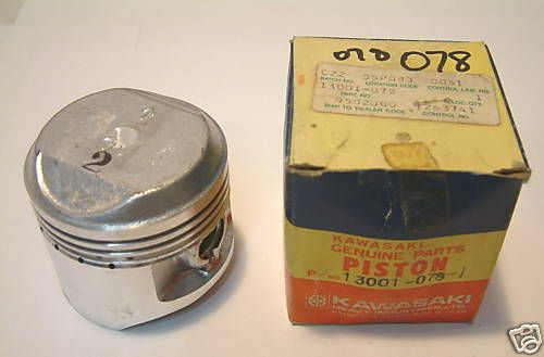 Kawasaki KZ 400 Piston Std 13001 078 NEW NOS  