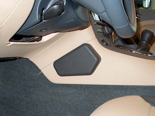 PONTIAC SOLSTICE SATURN SKY CONSOLE KNEE SUPPORT PAD  