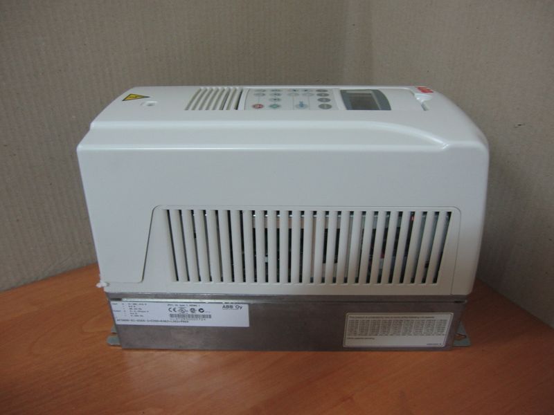 ABB ACS800 01 0004 3+E200+K462+L503+P904 IP21 Inverter  