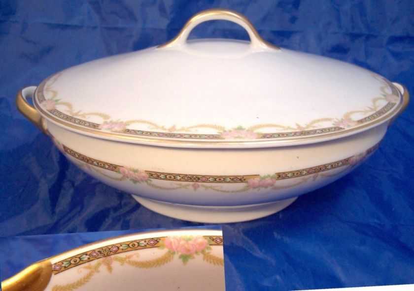 Warwick Wheeling China B9059 Oval Covered Serving Bowl  