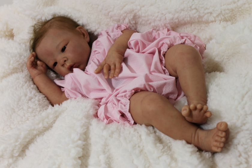 Precious reborn baby girl ♥ Liu San by Adrie Stoete sculpt ♥ Soft 