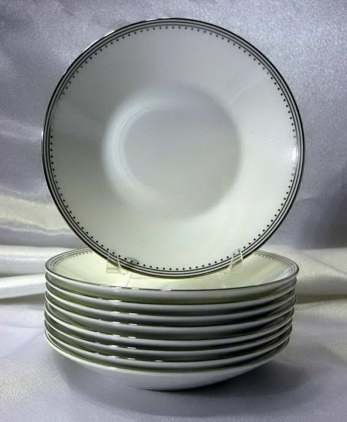   GROSGRAIN CHINA SET / VERA WANG, PLATINUM RINGS, DOTS, TRIM Svc for 9