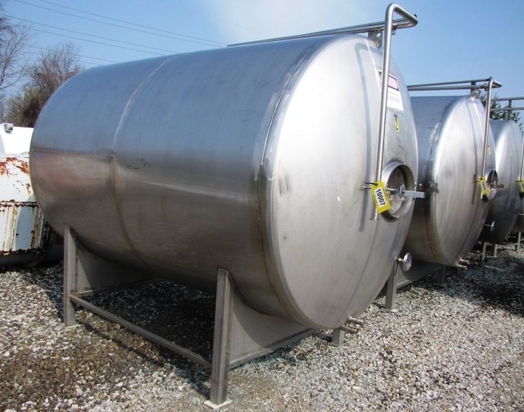 1800 GALLON USED STAINLESS STEEL BREWERY TANK  