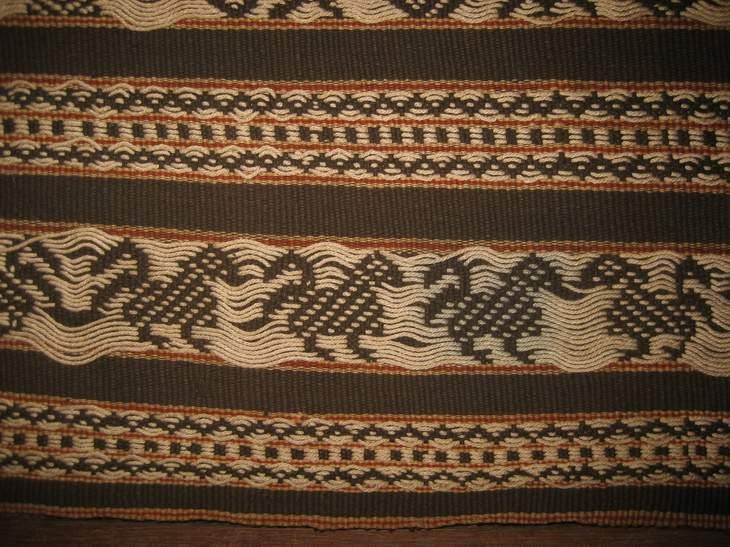 B# Top Figure Kalimantan Pua Ikat Textile rug Borneo  