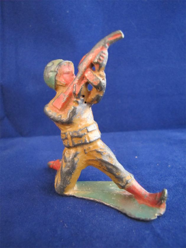 Vintage Manoil M181 Lead Toy Soldier Sniper on One Knee  