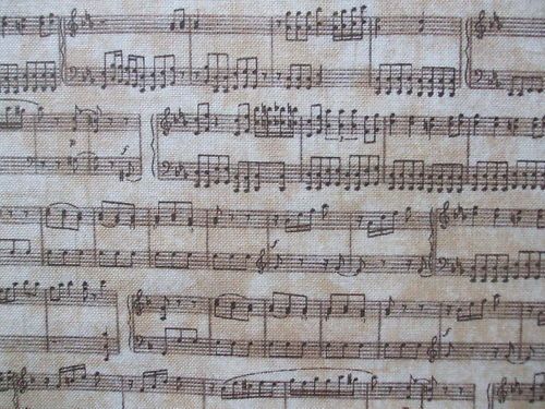 MUSIC NOTES BRAND NEW 100% COTTON QUILTING FABRIC  