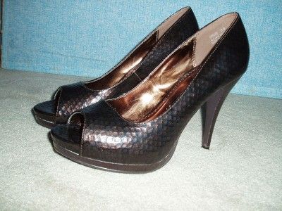 NEW Rampage Brown Bronze Reptile Pattern Peep Toe 8 H@T  