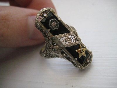 Vintage Solid 14k Gold Onyx Eastern Star Filigree Ring  