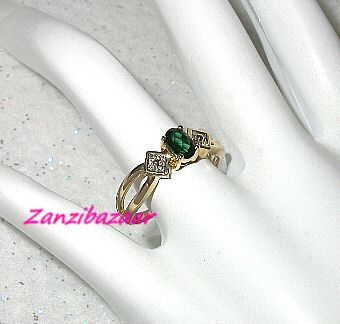 14K GOLD GREEN TOURMALINE & CHANNEL SET DIAMOND RING  