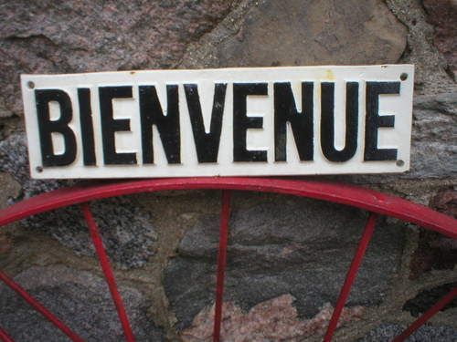 BIENVENUE CAST IRON SIGN RAISED LETTERS 11.5 LONG  