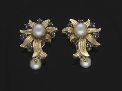 VINTAGE 14K YG GENUINE PEARL & SAPPHIRE FLOWER EARRINGS  