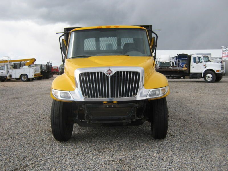 2002 International 4400 Cab  