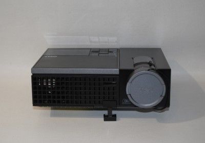 DELL M210X DLP FRONT PROJECTOR W/ REMOTE & ACCESSORIES _WC 