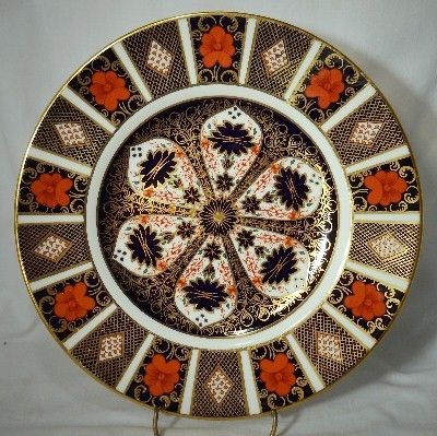 ROYAL CROWN DERBY china OLD IMARI pattern #1128 Dinner Plate  