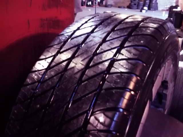   Uniroyal 205/55/16 TIRE TOURING TRAK A/S 89H P205/55/R16 6/32 TREAD