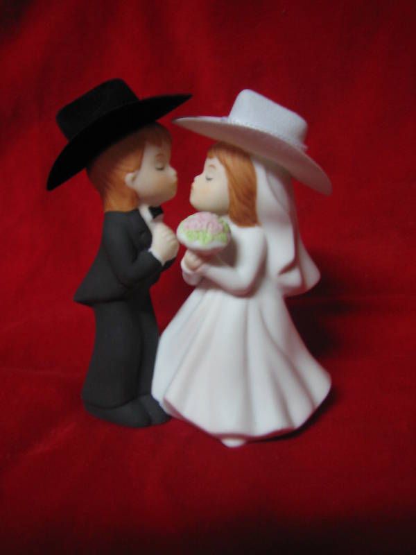 KISSING COWBOY COWGIRL WESTERN WEDDING CAKE TOPPER  