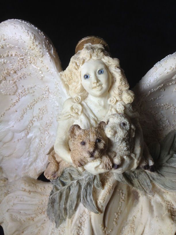 UNITED DESIGNS Angel HEAVENLY SHEPHERDESS  