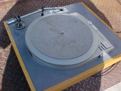 Technics Quartz SP 25 direct drive turntable  