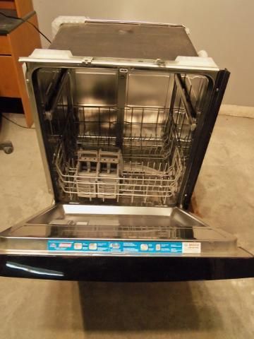 BOSCH 500 SERIES DISHWASHER SHE45M06UC BLACK  