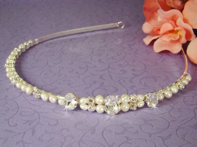 ELEGANT PEARL AND CRYSTAL BRIDAL WEDDING HEADBAND  