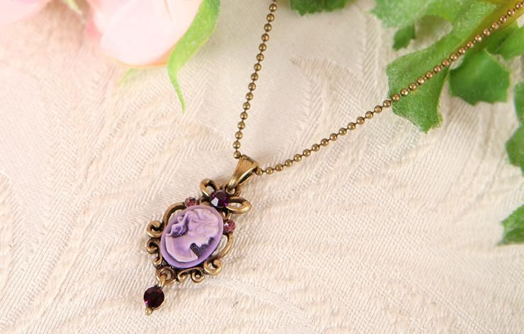 Purple Vintage ST Pendant Crystal CAMEO necklace CN47  