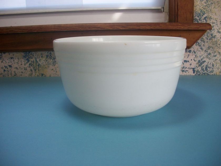 Pyrex 2 1/2 Quart Opal White Mixing Bowl Replacement  