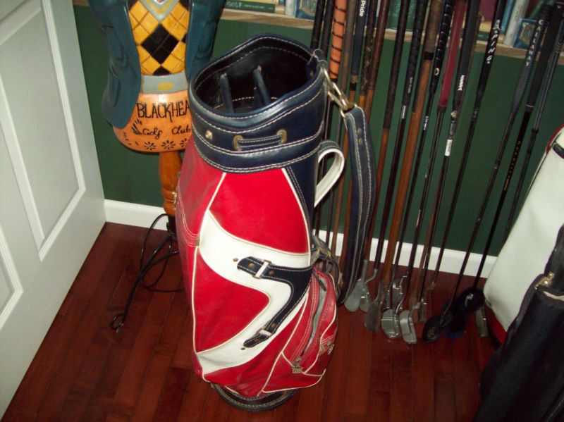 NICE VINTAGE WILSON STAFF GOLF BAG  