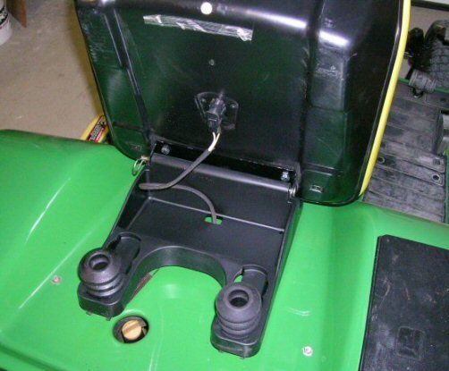 New deluxe John Deere seat for 425 garden tractors.  