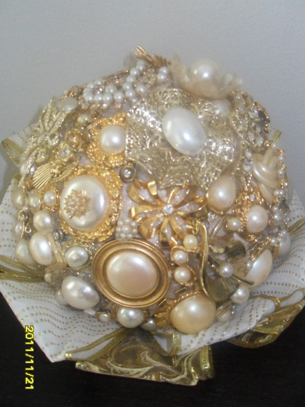 BROOCH BOUQUET Flower Bridal Wedding PEARL Vintage JEWELRY Rhinestone 