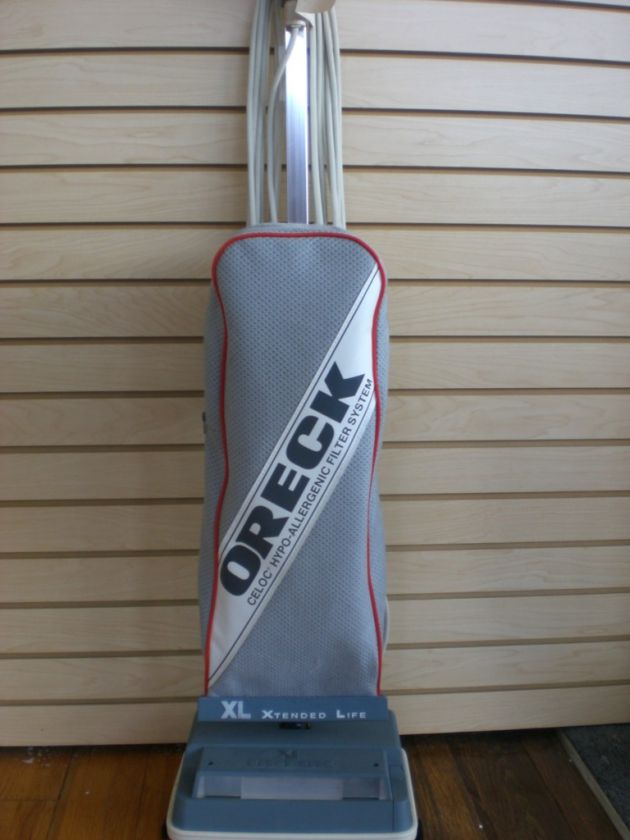 ORECK XL UPRIGHT LIGHTWEIGHT VACUUM ALLERGY GRADE 8lbs  