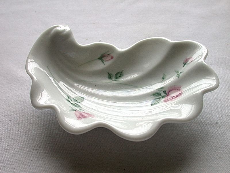 Vintage Laslo for Japanese Mikasa Leaf Dish  