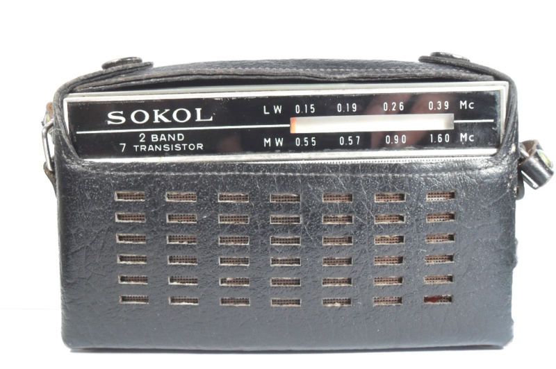 VINTAGE USSR RUSSIAN RADIO SOKOL/7 TRANSISTOR  