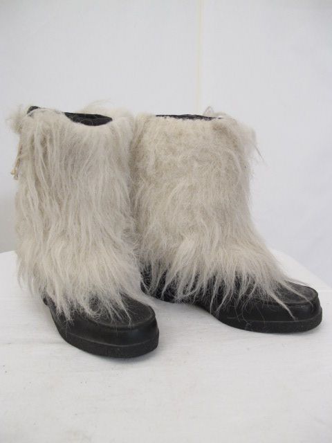   70s FURRY Alpaca Goat BOHO Hippie AFTER SKI Rubber Rain Boots 7  